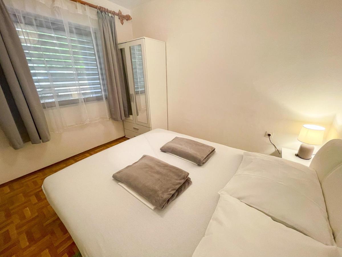 Apartmani Irena Jadranovo Kültér fotó
