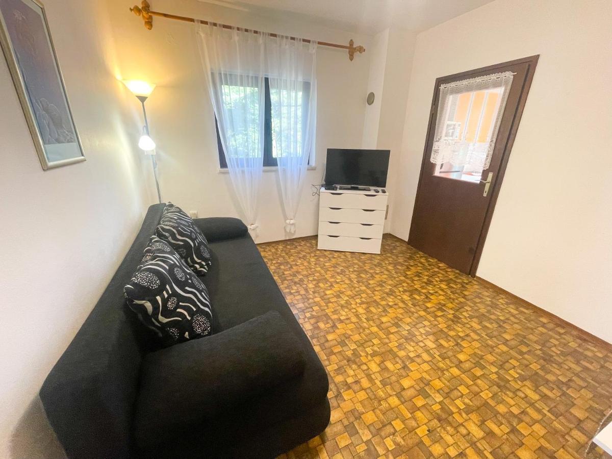 Apartmani Irena Jadranovo Kültér fotó